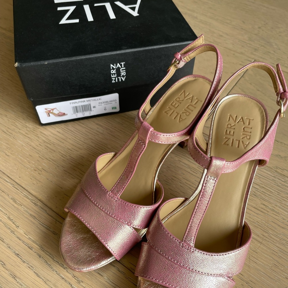 Naturalizer Women’s summer heels